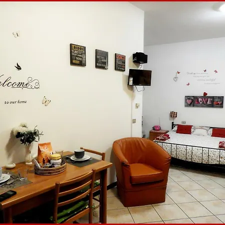 Lake Como 2p Apt Near Varenna Lägenhet